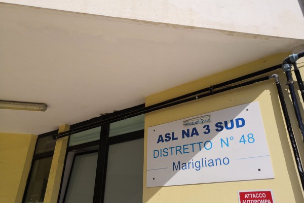 No al cambio del medico di base, calci e pugni al dirigente ASL: 67enne denunciato dai Carabinieri