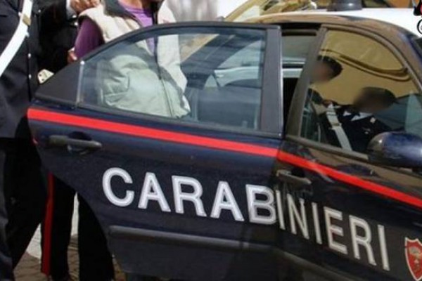 Dà a fuoco ad un appartamento: arrestato dai Carabinieri