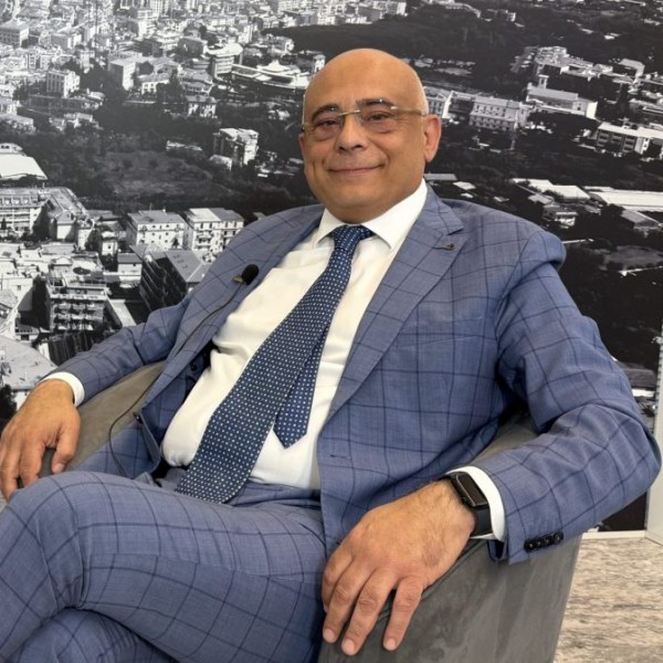 De Luca e Burioni protagonisti a Castellammare per l’evento del Parco dei Monti Lattari su salute e benessere