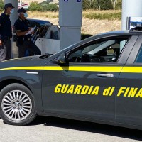 Sequestrati 80 mila litri di gasolio di contrabbando dalla Guardia di Finanza