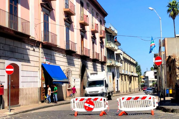 PALMA CAMPANIA. SENSO UNICO SUL TRATTO STRADALE DI VIA NOLA