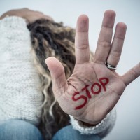 Violenza di genere. “Devi essere mia e di nessun altro”. “Ti sfiguro”. Carabinieri arrestano 36enne per stalking