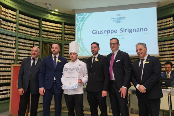 Premio "Giovani Ambasciatori del Territorio": un riconoscimento per Giuseppe Sirignano, studente dell'Isis "Luigi de' Medici" di Ottaviano