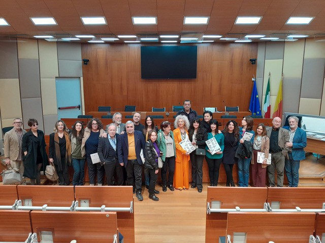 Napoli, Rua Catalana diventa laboratorio nomade: l’intesa tra il Collettivo O.R.A. e il Premio Rua Viva