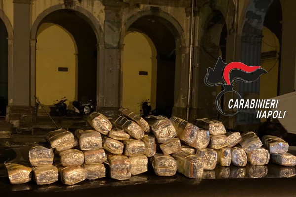 Palma Campania: Carabinieri sequestrano più di 400mila euro in contanti. Due persone denunciate