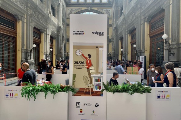 La magia dei libri in Galleria Principe di Napoli