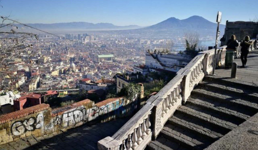 Pasqua 2022: la voglia di rinascere tra sacro e profano a Napoli e provincia