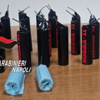 "Cobra" tra due bimbi di 2 e 10 anni. In manette i genitori, arrestati dai Carabinieri