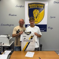 Angelo Nappi rinnova con il Giugliano: il talentuoco centrocampista palmese alimenta il suo sogno