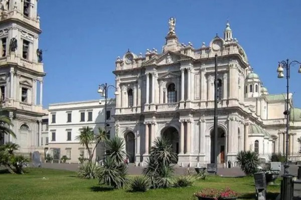 Pompei, Natale di solidarietà: il Comune devolverà 100mila euro alle famiglie più bisognose