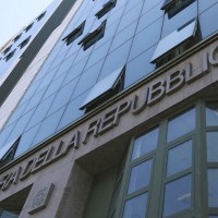 Favoreggiamento all’immigrazione clandestina, falso e truffa: misure cautelari per diciotto persone