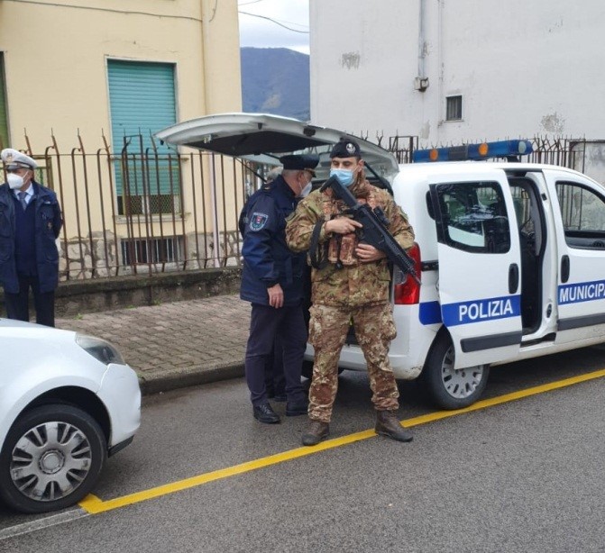 TERRA DEI FUOCHI: Palma Campania e il Vesuviano nel mirino dell'Esercito