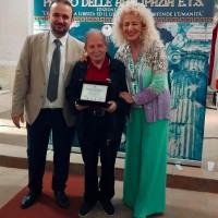 “Viaggio nel deserto”: Sabato De Luca e la poesia come resistenza all’oblio
