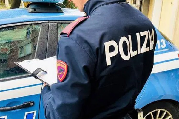 Istigano manifestanti allo scontro con la Polizia: in due segnalati alla Giudiziaria