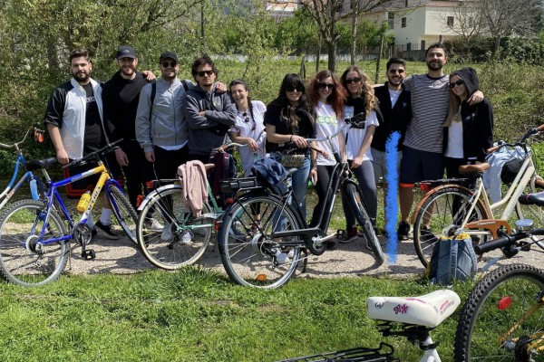 L’Associazione ecologista ECCO passeggia in bici per parlare di green mobility e transizione ecologica