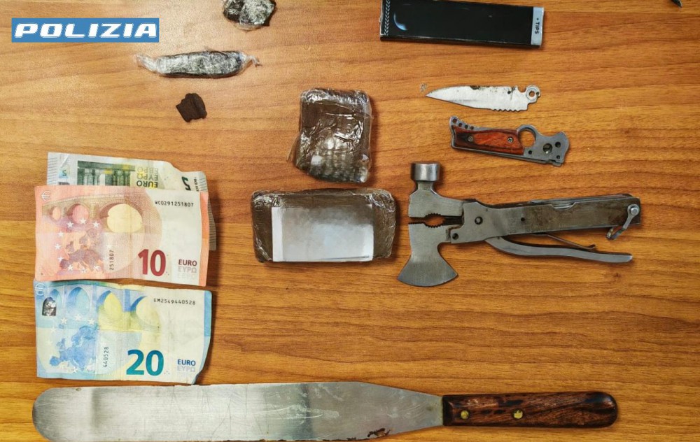 San Giuseppe Vesuviano: sorpreso con la droga. Arrestato dalla Polizia di Stato