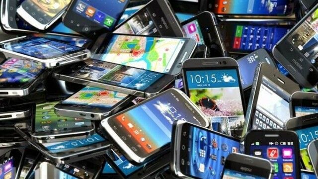 Riciclo dei cellulari: l’oro nascosto nei nostri cassetti