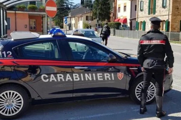 Carabinieri denunciano 44enne in giro nonostante la positività al tampone