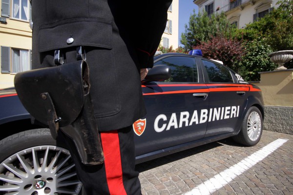 San Gennaro Vesuviano: Carabinieri fermano uomo a bordo di un’auto rubata