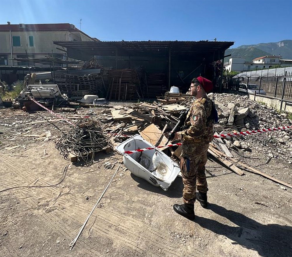 Terra dei Fuochi: blitz a Palma, Carbonara, Liveri e San Paolo Bel Sito