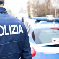 Sorpresa in casa con la droga. Arrestata dalla Polizia di Stato