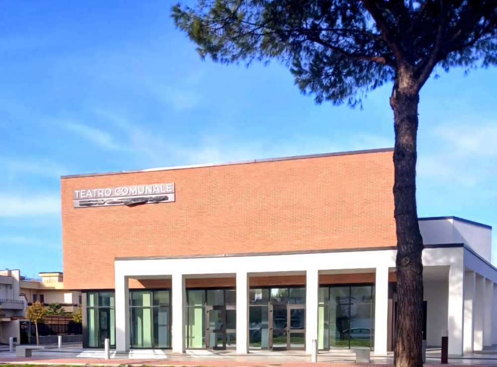 Inaugurato e intitolato al Maestro Peppe Vessicchio il nuovo Teatro Comunale di Cardito