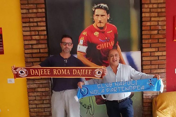 Roma e Napoli, il tifo si unisce nel segno di Totti