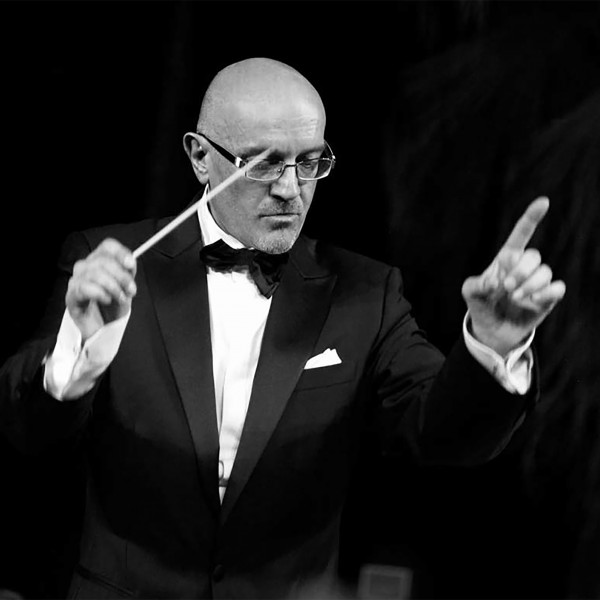 La Pizzicato Verlag Helvetia presenta "L’Arte della Direzione d'Orchestra - Conduct the Orchestra - Musical Phenomenology"