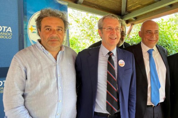 Palma Campania, il coordinamento + Europa Area Nolana incontra i candidati di lista