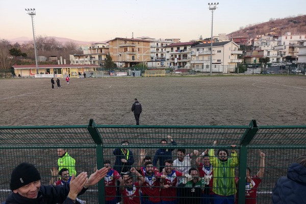 Vico Calcio, il direttore sportivo Luigi Somma: «Momento difficile, ma il nostro sogno resta»