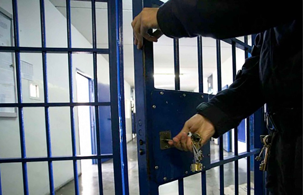 Rapina, furto e ricettazione: due finiscono in carcere