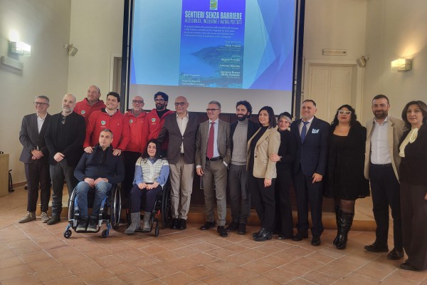 Sentieri senza Barriere, l’inaugurazione sul Monte Faito: dal Pian del Pero a Casa del Monaco fino ai faggi secolari