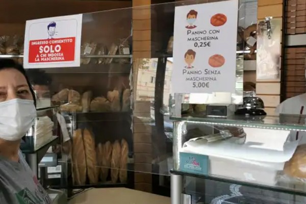 PALMA CAMPANIA: ENTRI SENZA MASCHERINA AL PANIFICIO? UN PANINO TI COSTA 5 EURO!