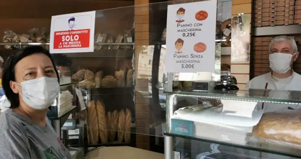 PALMA CAMPANIA: ENTRI SENZA MASCHERINA AL PANIFICIO? UN PANINO TI COSTA 5 EURO!