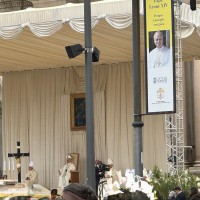 Papa Leone XIV a Pompei: una visita che segna l’inizio di un nuovo stile di pontificato