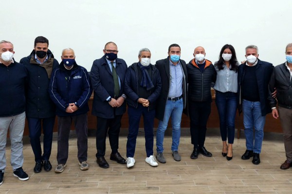 Coordinamento istituzionale dei sindaci del Vesuviano contro l ' emergenza Microcriminalità: " chiediamo un intervento al Prefetto e al Ministero