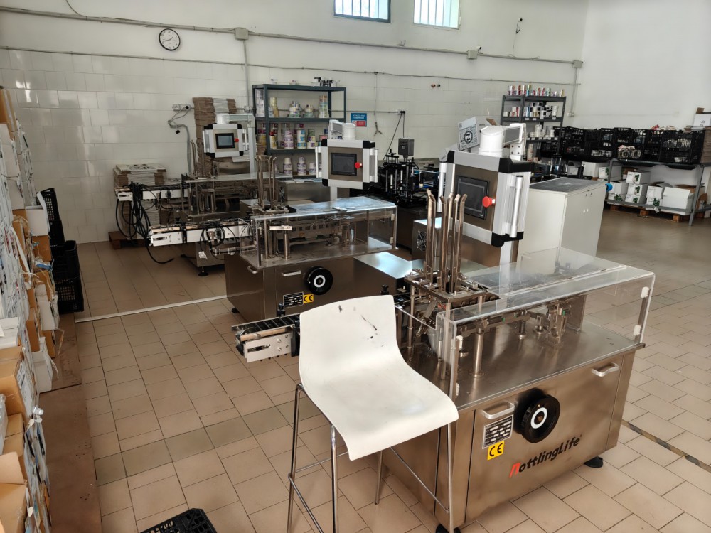 Liquidi per sigarette elettroniche: sequestrato laboratorio di produzione a Casalnuovo