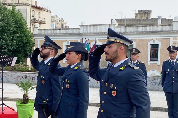 UN ENCOMIO PER LUCIANO GUADAGNO, MARESCIALLO DELLA GUARDIA DI FINANZA