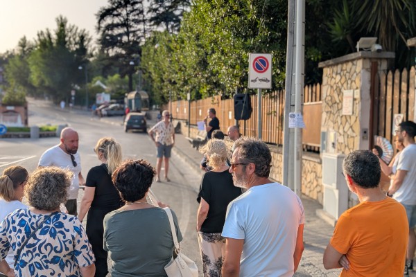 Sarno alza la voce contro gli incendi