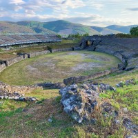 All’Anfiteatro di Avella lo spettacolo di danza "SCHERZETTO’’ per chiudere la Rassegna “I Racconti di Dioniso”