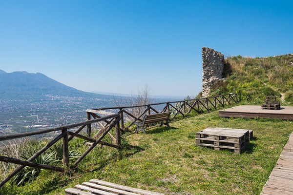 Con “Le Castellane” alla scoperta del Borgo Castello di Palma Campania