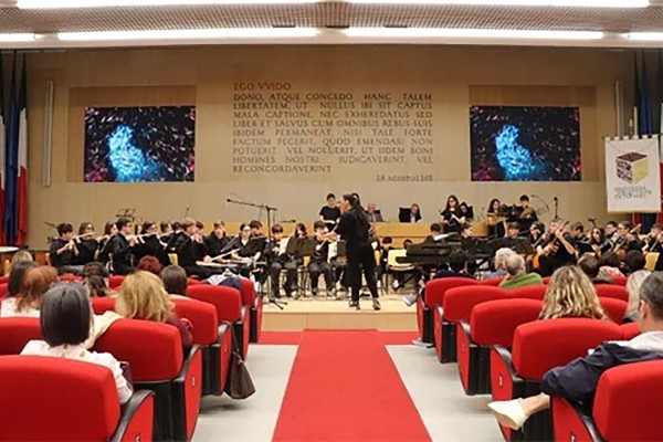 La classe 4ª A dell’I.C. “A. De Curtis” conquista una Menzione Speciale al XV Concorso Artistico Nazionale “Premio Celommi 2026”