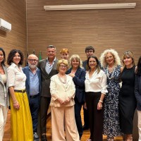 Cimitile applaude “Raccontami di TE”: il successo è l’amore per la vita che vince sul dolore