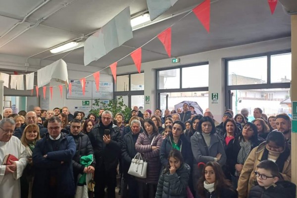 Piazzolla di Nola in festa per il taglio del nastro del nuovo edificio scolastico alla "Mameli"