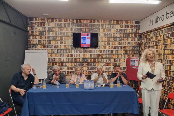 MARADONA, IL “DIO DELFICO” CHE CONTINUA A RIFONDARE NAPOLI