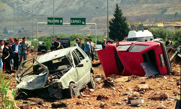 La strage di Capaci: il 23 maggio di 34 anni fa l'attentato mortale a Giovanni Falcone