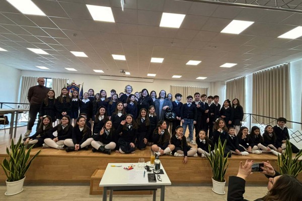 Il Canto che Unisce: Trionfo e "Crescita" per l’IC 3 Ceschelli al Festival dei Cori del Vesuvio