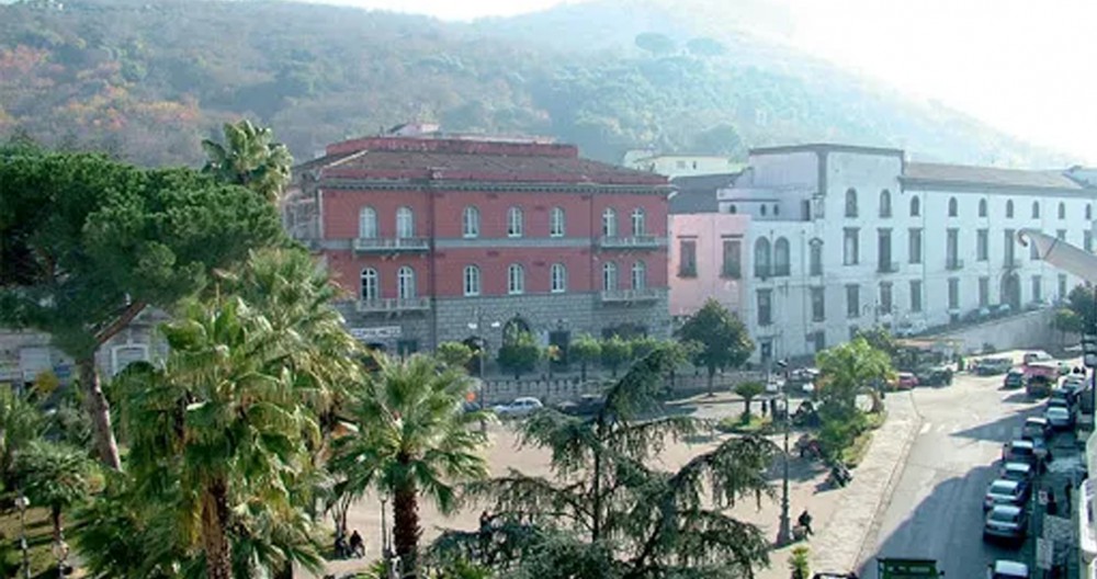 Arrivano le Sirene a Piazza De Martino