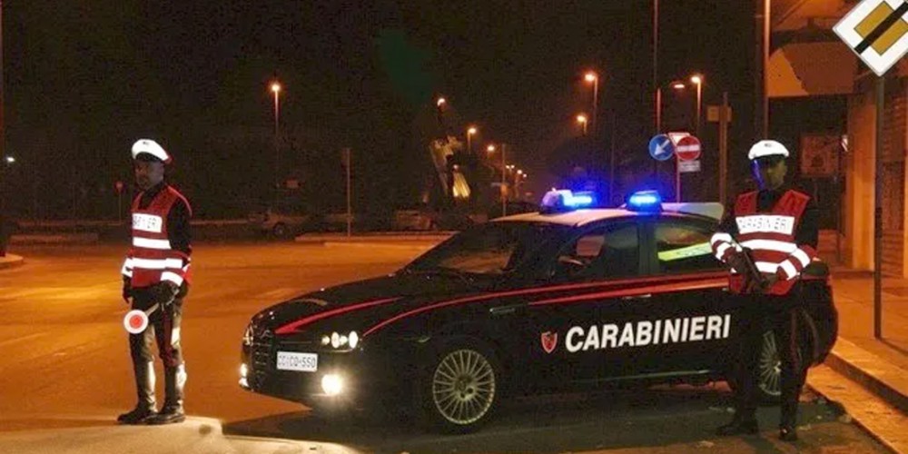 Vende crack e marijuana presso le Case Popolari: arrestato spacciatore