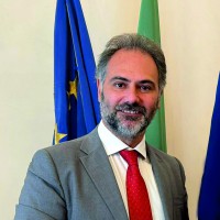 Tanti studenti al Pala-Vesuvio per dire no alla camorra